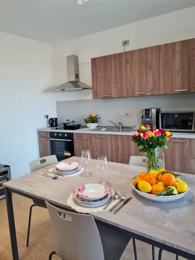 Sole Di Diana Luxury Apartments Пескьера-дель-Гарда Экстерьер фото