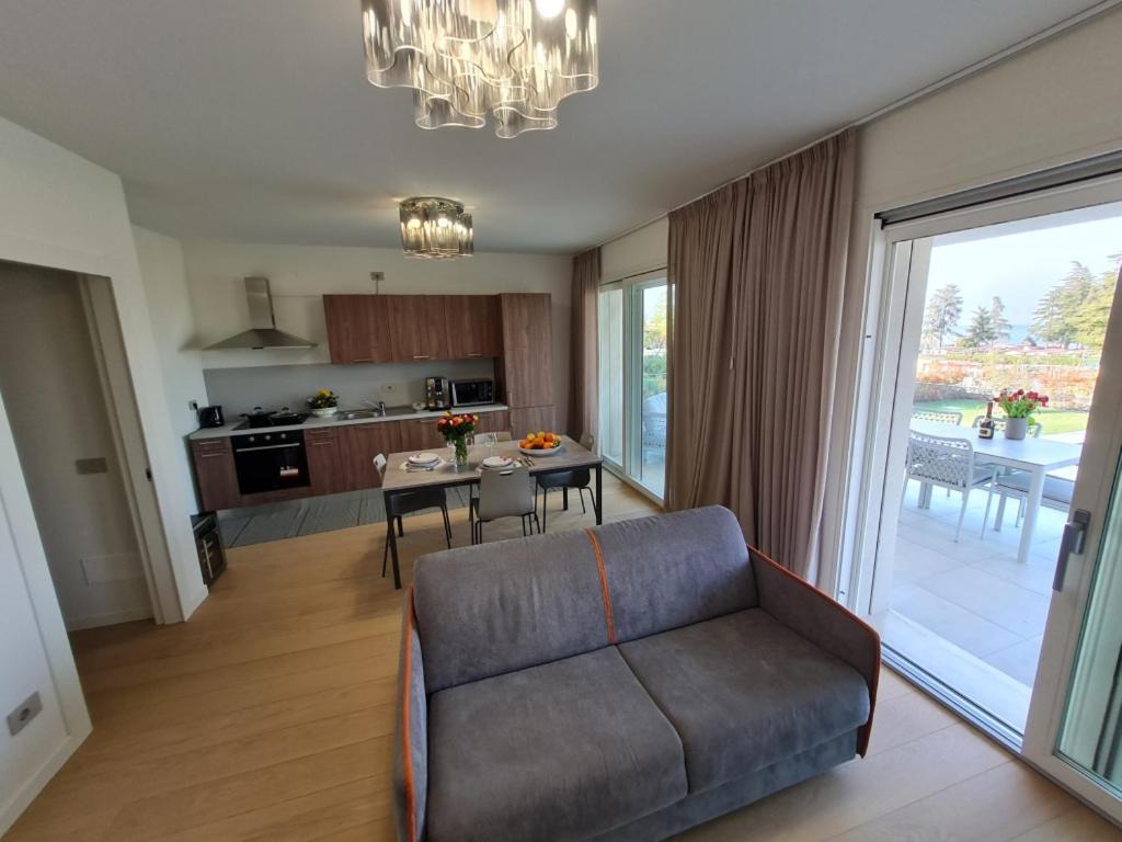 Sole Di Diana Luxury Apartments Пескьера-дель-Гарда Экстерьер фото
